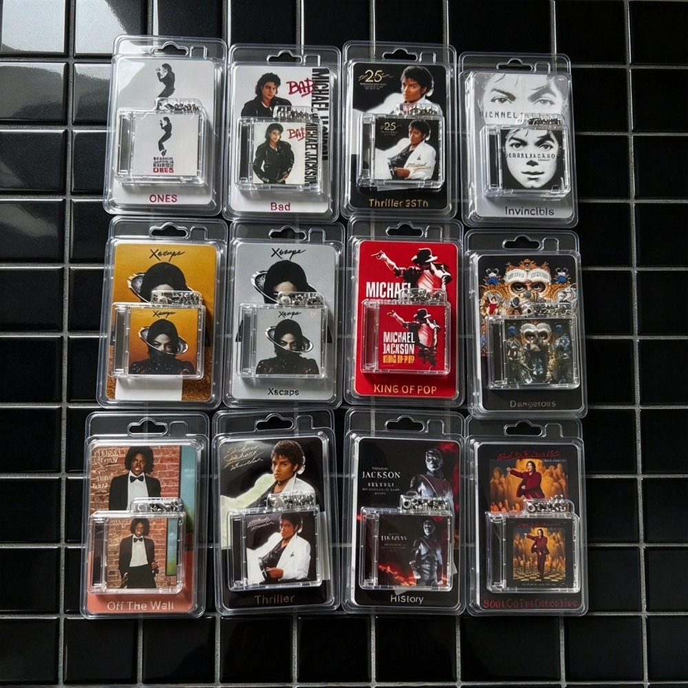 Phone Accessories Charms - Miniaturowe breloczki w kształcie albumów z